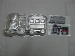 Cake Tin - Train