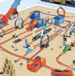 Hot Wheels DIY Stunt Set