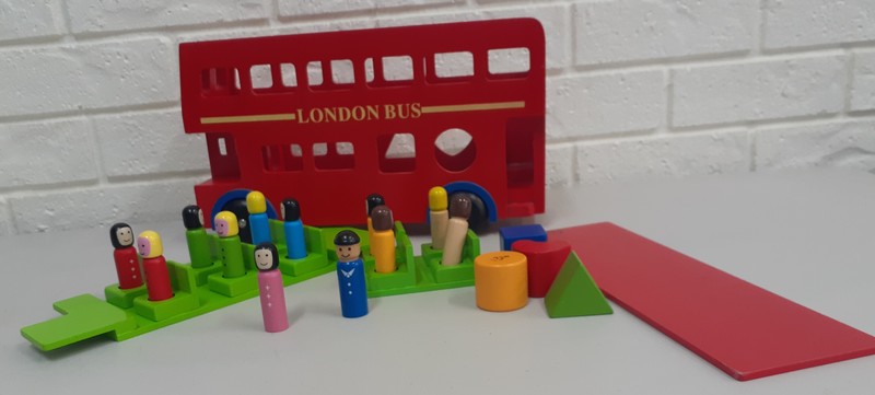 134: Wooden London Bus