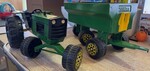 Tonka - John Deere Metal Tractor and Trailer