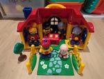 Tolo Activity Play House + People and furniture 