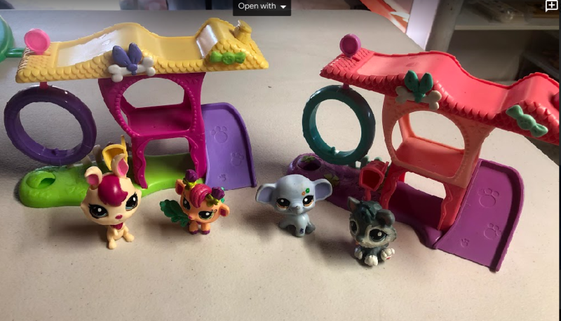 D2b-55: Littlest Pet Shop - Neighbours