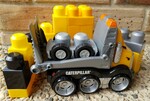  CAT Construction Transporter - Mega Bloks