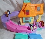 Belle's Klip Klop Cottage - Little People