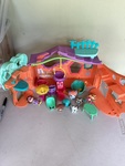 Littlest Pet Shop Club House