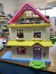Doll house 
