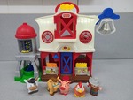 A524: Little People Caring for Animals Farm Set
