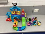 A525: Mickey Mouse Cafe Toot-Toot Drivers Set