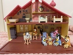 Bluey Family House & Characters