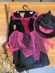 Witch costume (size 3-5)
