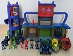 PJ mask- large play set. 