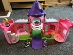 Princess Castle with 2 Little People