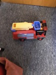Small fire engine + 2 men