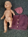 T737: Jointed doll
