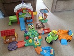 Toot toot musical farm