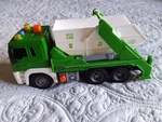 Skip bin truck 