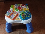 Play & learn activity table