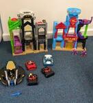 Imaginext Batcave & Superman Daily Planet