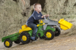 8418505: John Deere Ride On Tractor and Loader