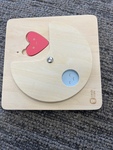 Spinning toddler puzzle toy