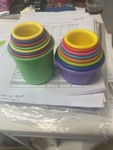 2 Sets nesting cups 