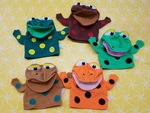 5 FROG PUPPETS