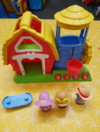 APPLE GROVE FARM PLAYSET