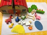 WOODEN FARM SET