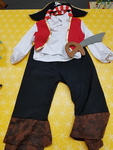 PIRATE COSTUME