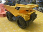CAT Dump truck
