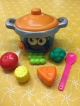 Singing Cooking Pot & pieces