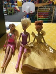 E3331: 3 Barbie Dolls