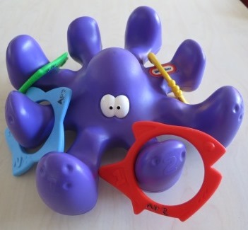APL2: Little Tikes Toss & Count Octopus