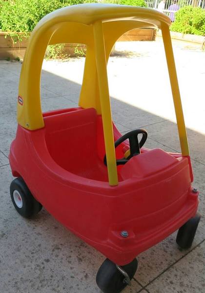 APL14: Little tikes cozy coupe