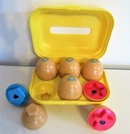 PUZZLE EGGS