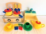 PLAY KITCHEN