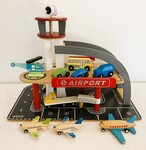 AIRPORT - Wooden