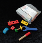 E4222: Melissa & Doug Wooden Tool Box