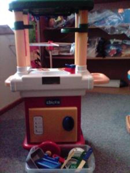 23: Chicco Star Kitchen
