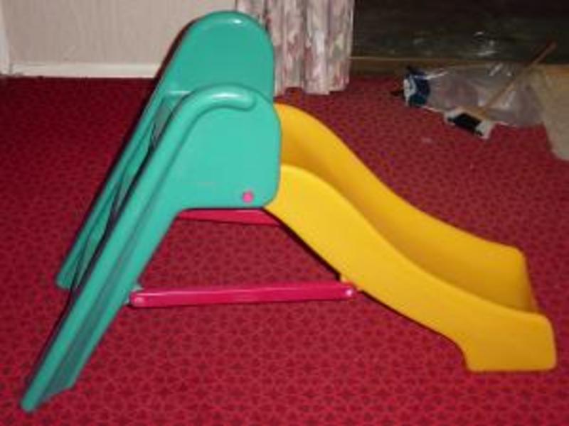 103: Tropical Playslide