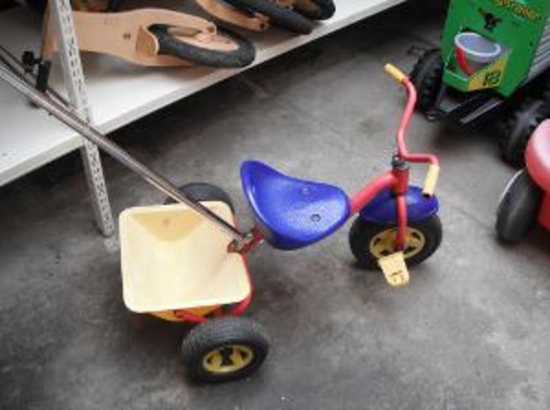 151: Red yellow and blue trike 