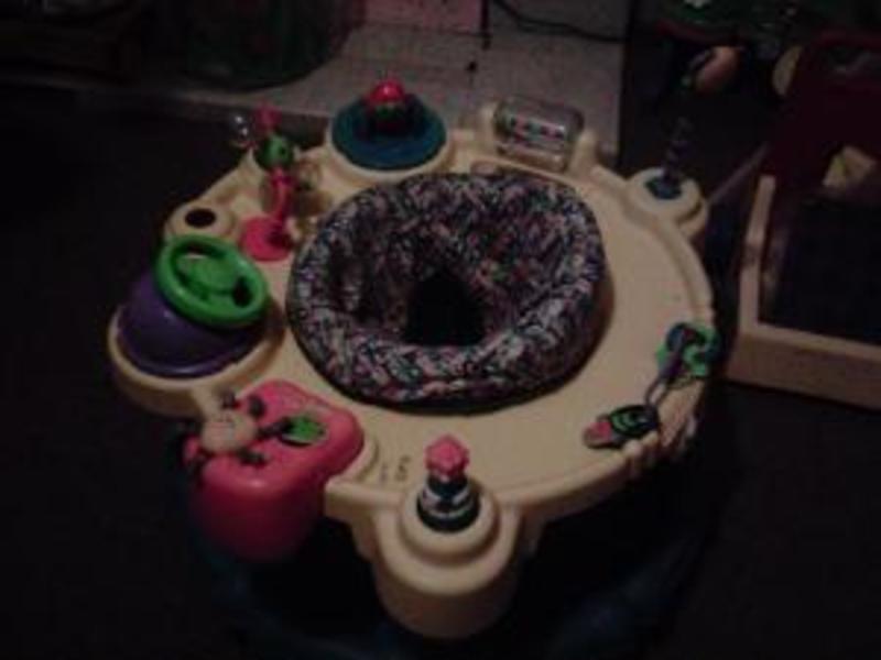 259: Evenflo Mega saucer