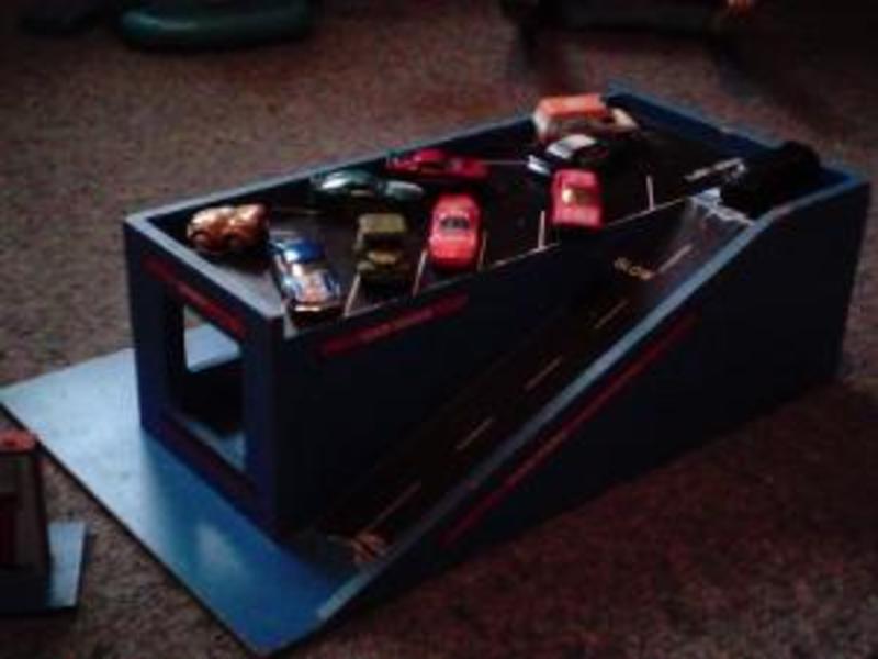 269: Wooden Garage and Cars