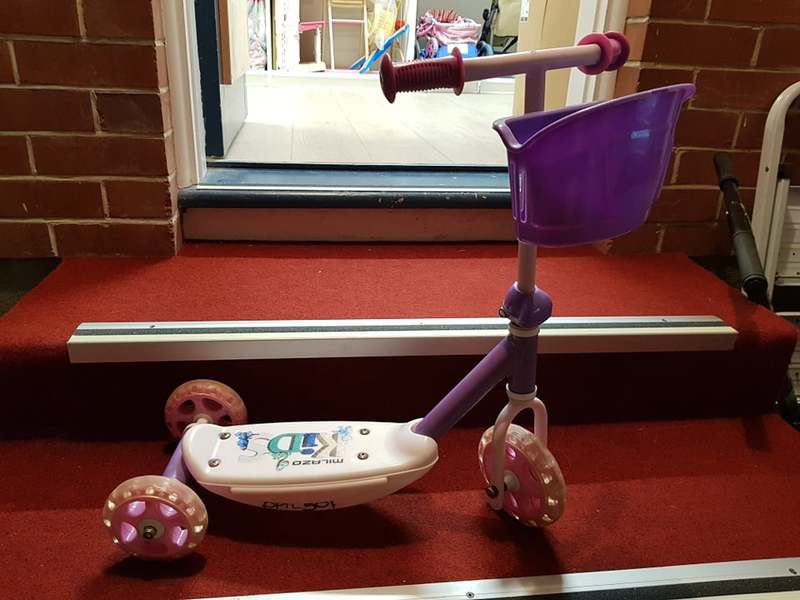 501: Milano Kids Scooter