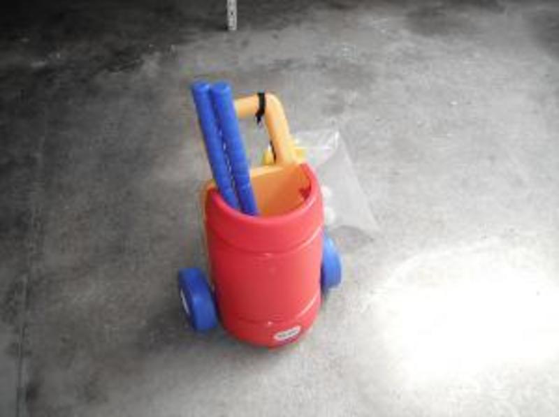548: Little Tikes Easy Hit Golf Set