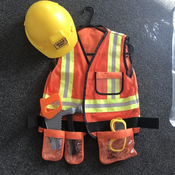 707: Construction worker costume