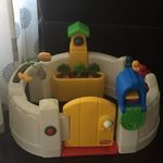 ROUND LITTLE TIKES ACTIVITY GARDEN