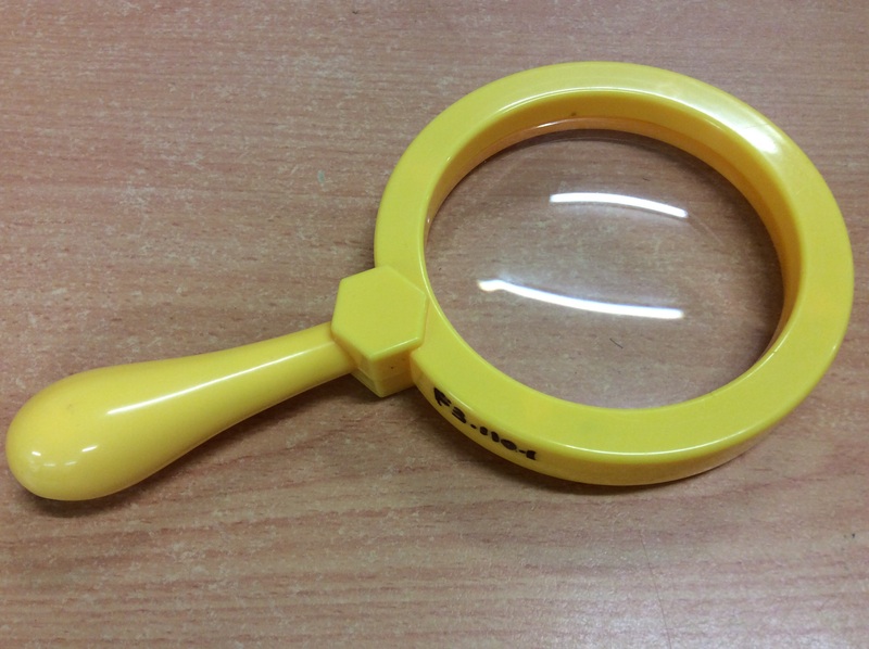 F3.110.1: Large Magnifying glass