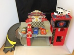 DISNEY CARS GARAGE
