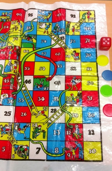 G1.018.1: GIGANTIC SNAKES + LADDERS